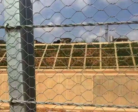 石籠網護欄護路