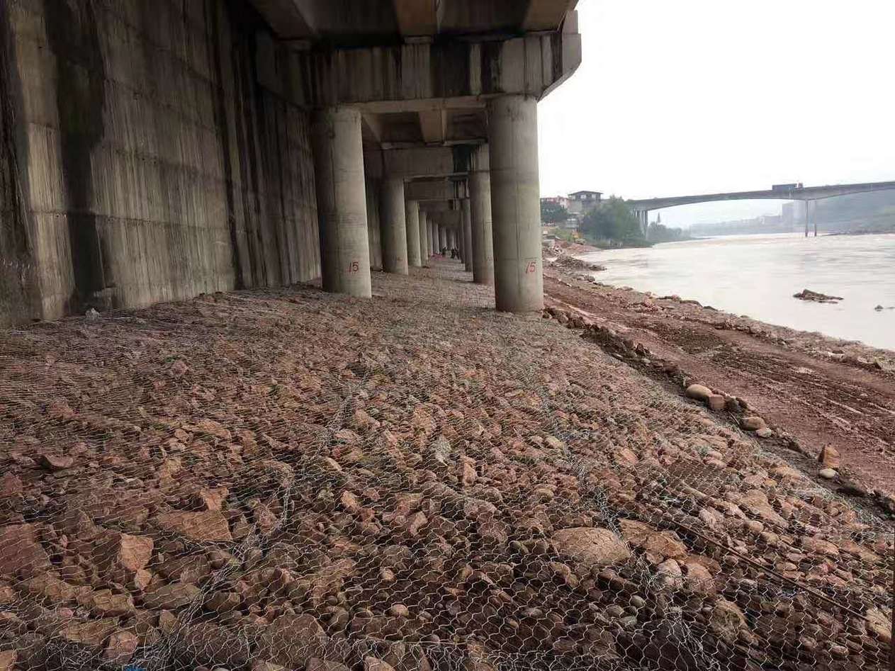 河道高爾凡雷諾護墊應用1